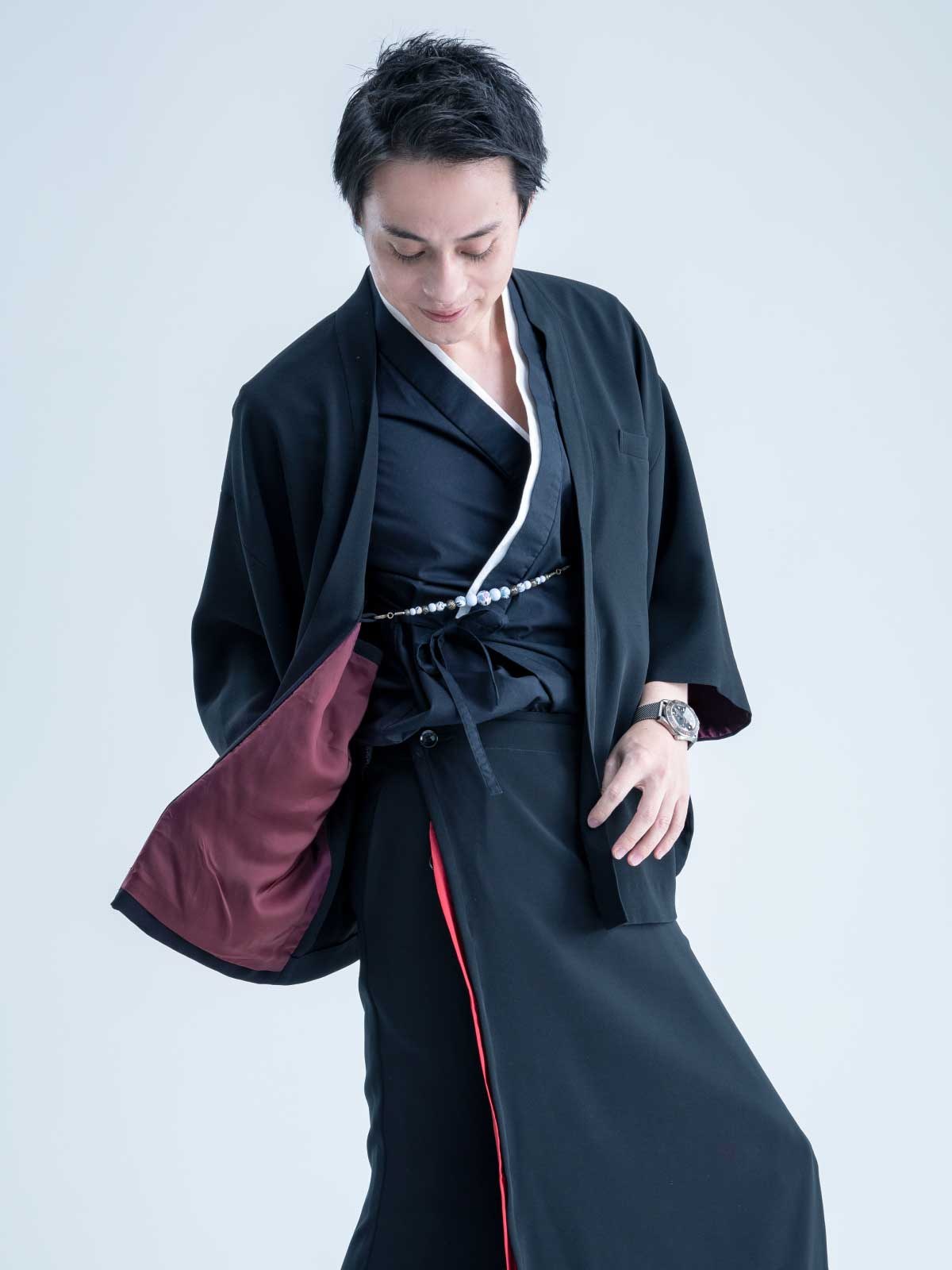 Samurai Mode Jacketをめくると現れる紅の裏地
