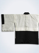 Black haori with embossed pattern [H-A17] - KUDEN by TAKAHIRO SATO